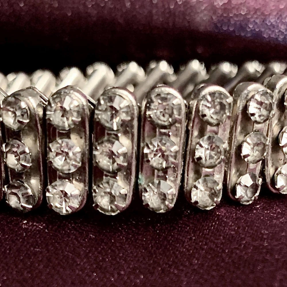 VINTAGE Rhinestone Expansion Bracelet - Picture 6 of 7